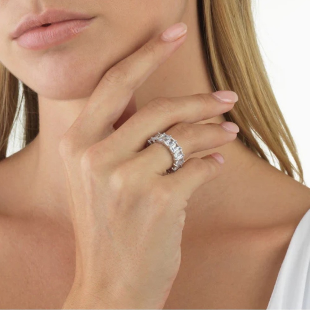 Adina Eden Baguette Eternity Band